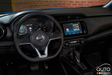 2021 Nissan Kicks, steering wheel, dashboard